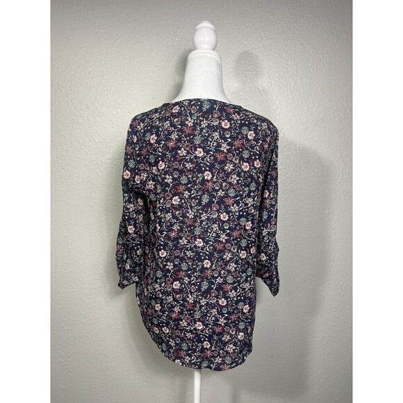 Charming Charlie Women’s Floral Blouse V Neck Size Small Top A9 - Picture 3 of 7